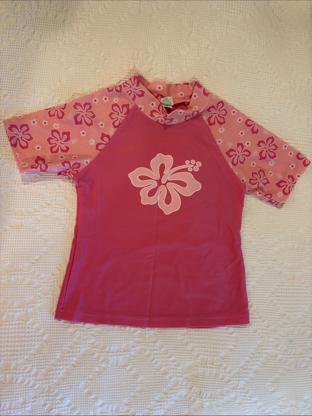 Circuit 5T pink rash guard